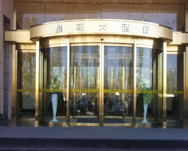 使用壽命長的芯模在電動(dòng)門中的應(yīng)用